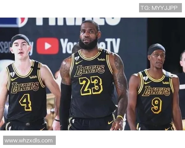 湖人对决热火总决赛第三场激战回顾与精彩瞬间分析